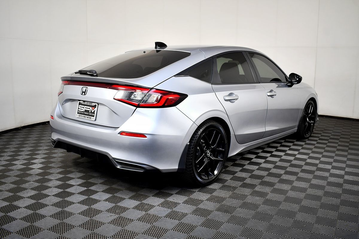 2024 Honda Civic Hatchback Sport photo 7