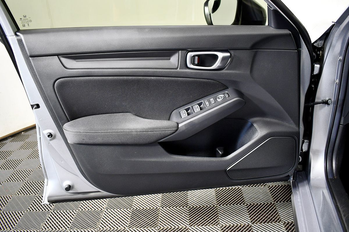 2024 Honda Civic Hatchback Sport photo 12