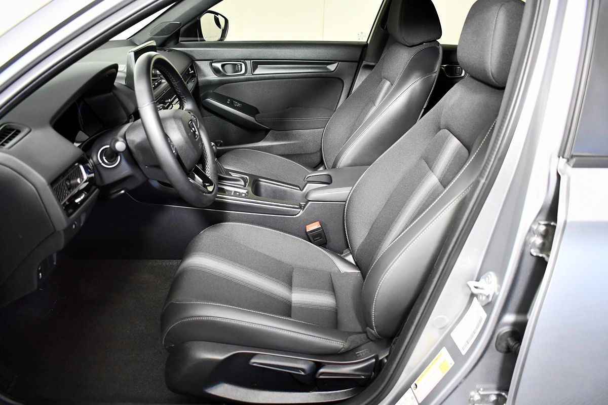 2024 Honda Civic Hatchback Sport photo 14