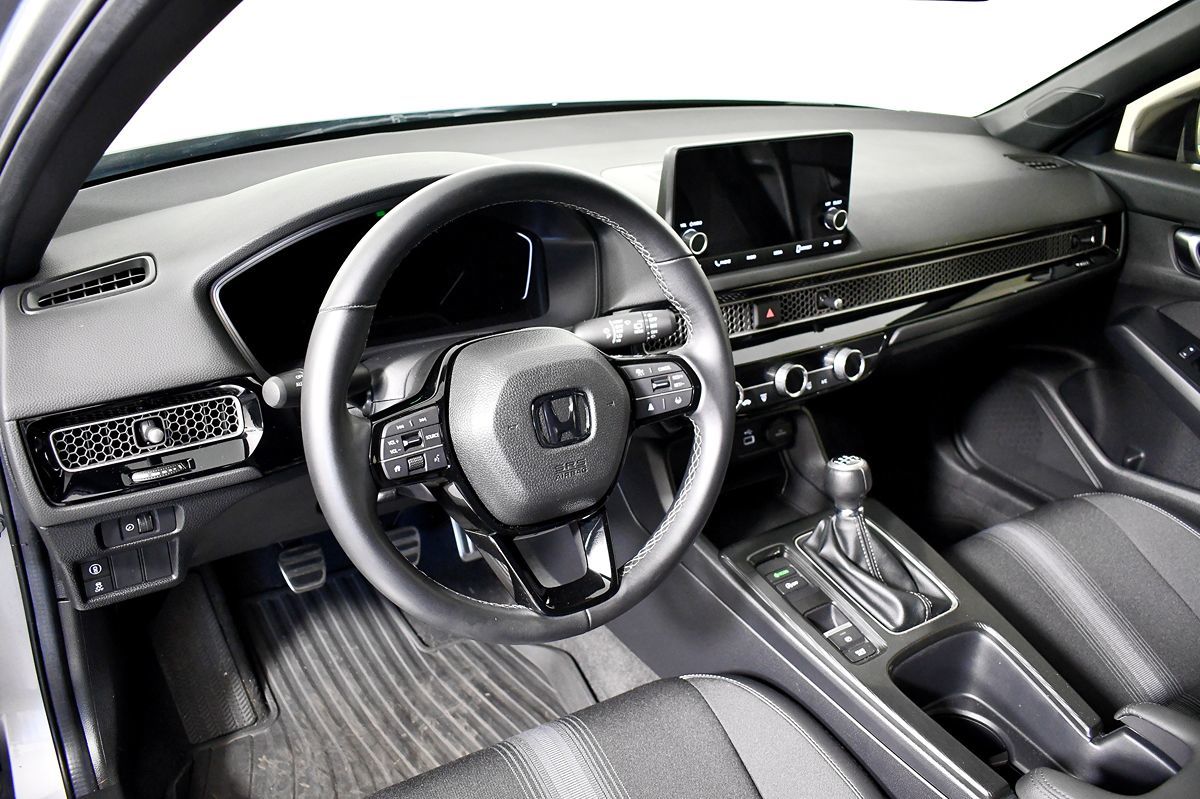 2024 Honda Civic Hatchback Sport photo 16