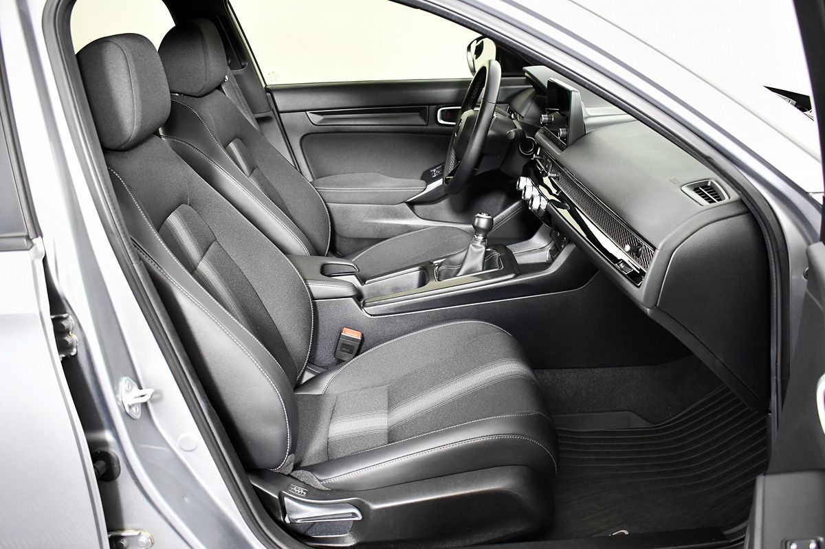 2024 Honda Civic Hatchback Sport photo 35
