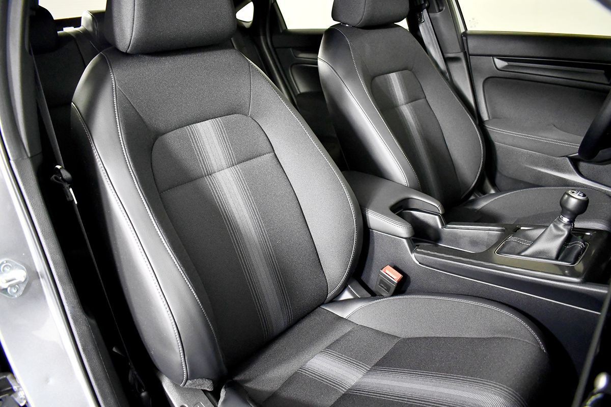 2024 Honda Civic Hatchback Sport photo 36