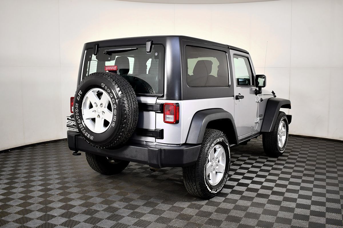 2016 Jeep Wrangler Sport photo 9