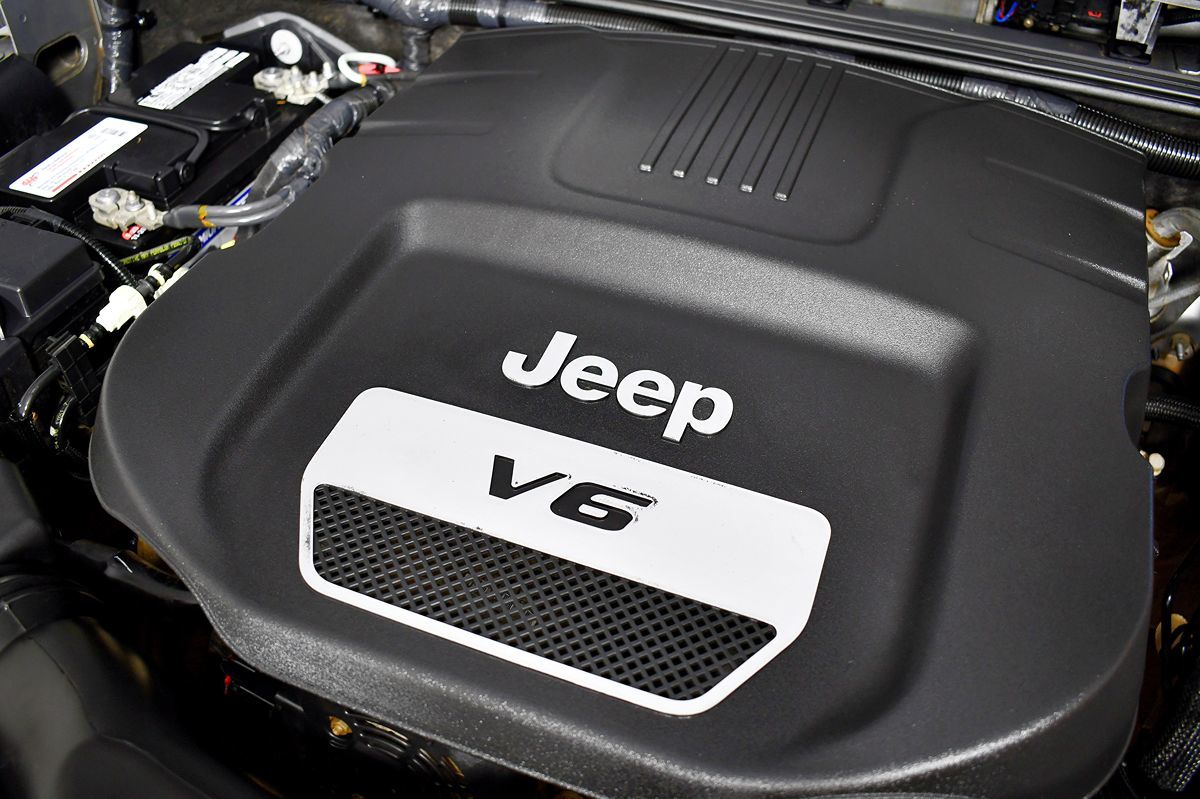 2016 Jeep Wrangler Sport photo 38