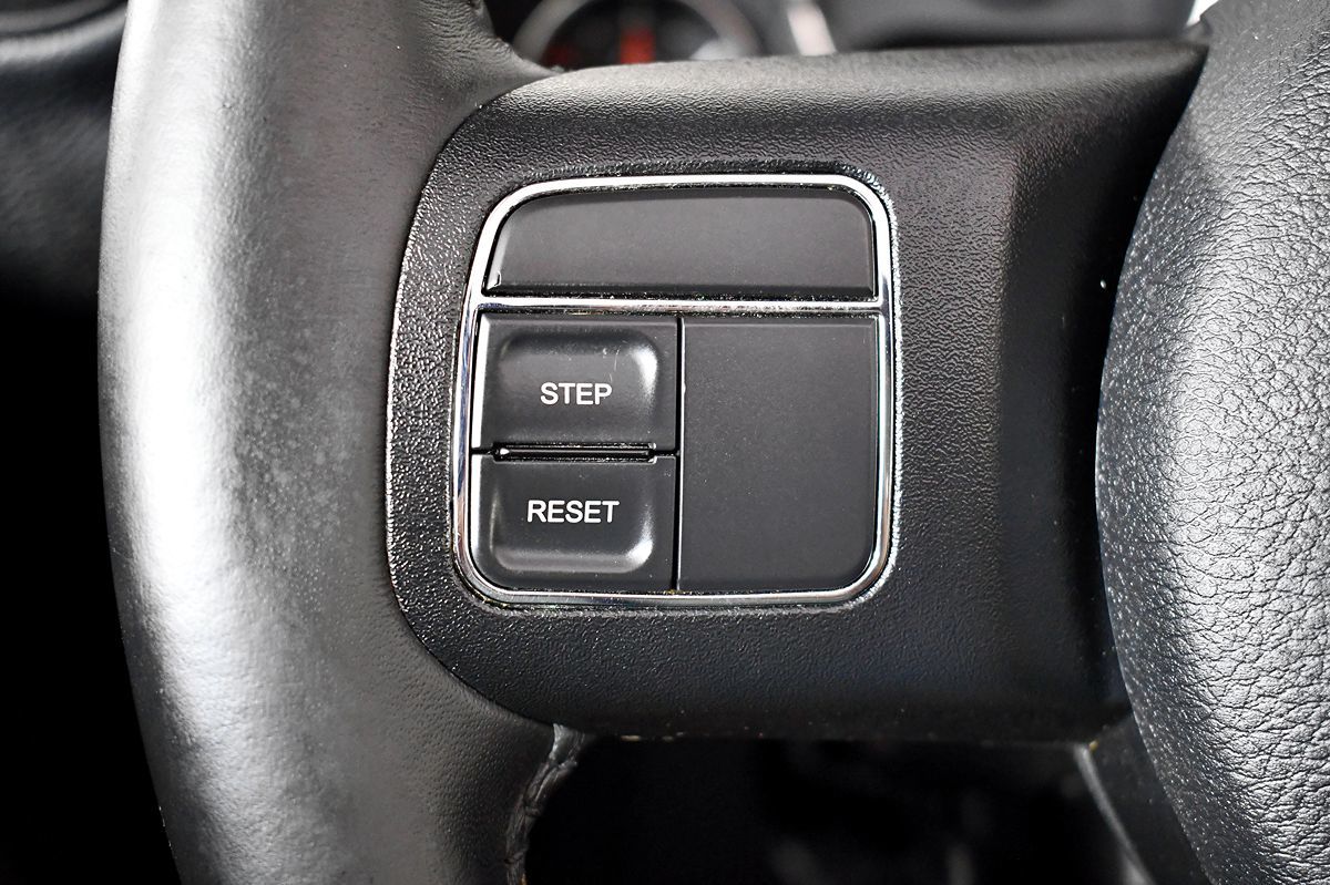 2016 Jeep Wrangler Sport photo 28