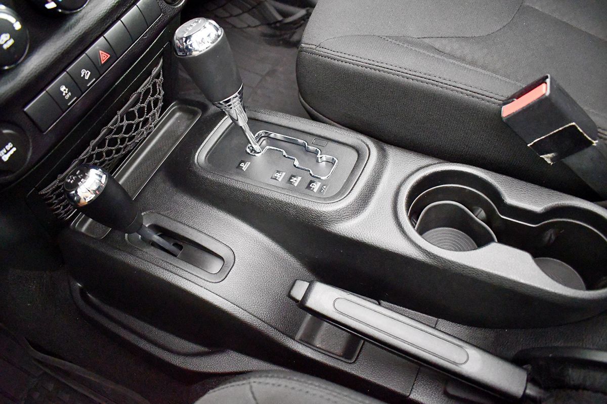 2016 Jeep Wrangler Sport photo 33