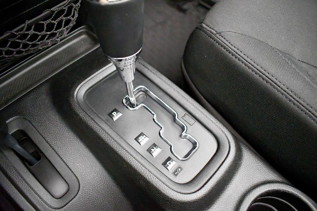 2016 Jeep Wrangler Sport photo 34