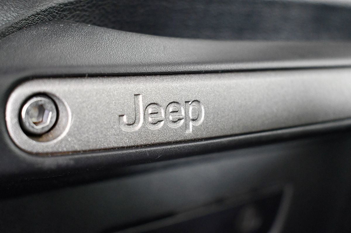 2016 Jeep Wrangler Sport photo 35
