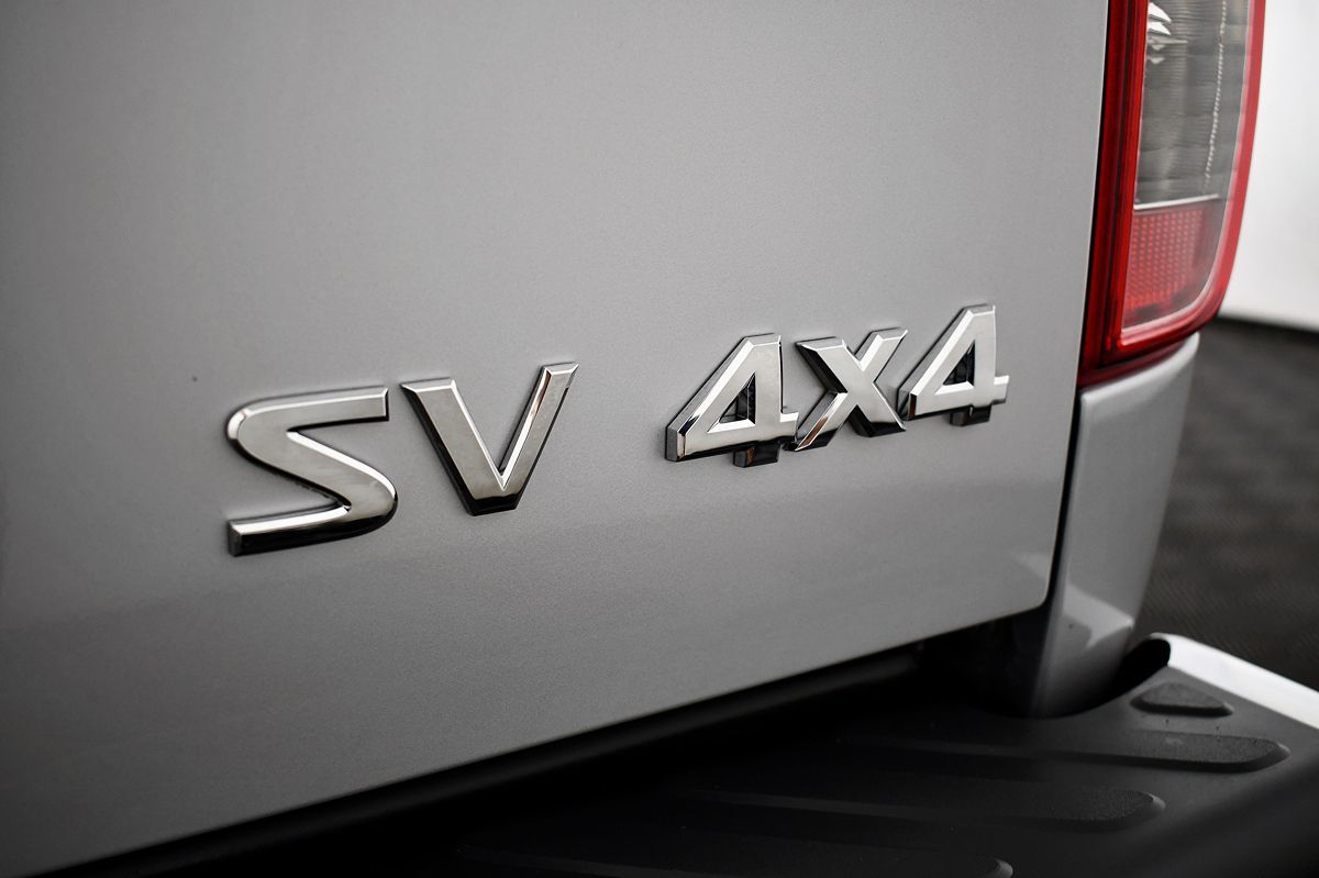2021 Nissan Frontier SV photo 13