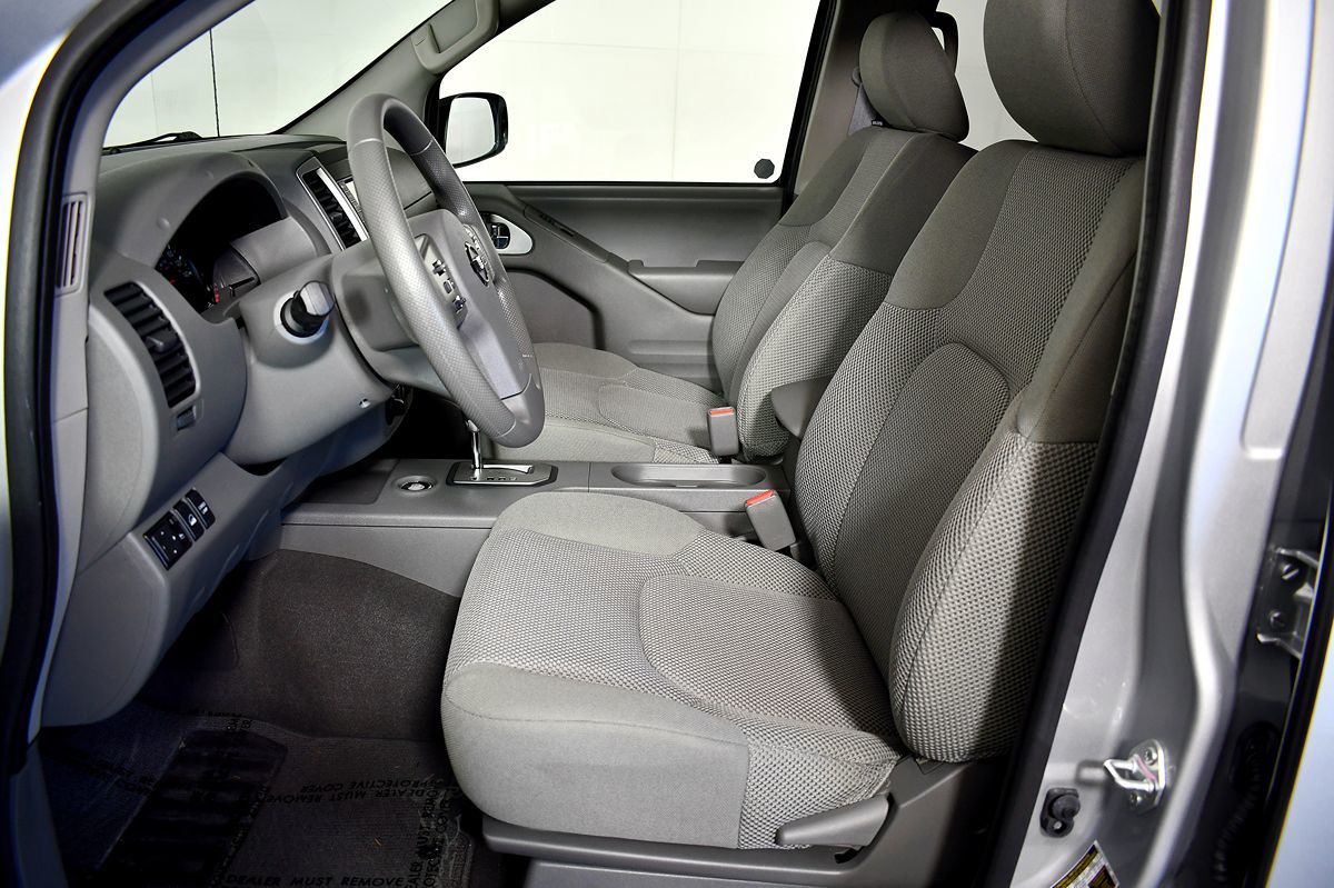 2021 Nissan Frontier SV photo 16