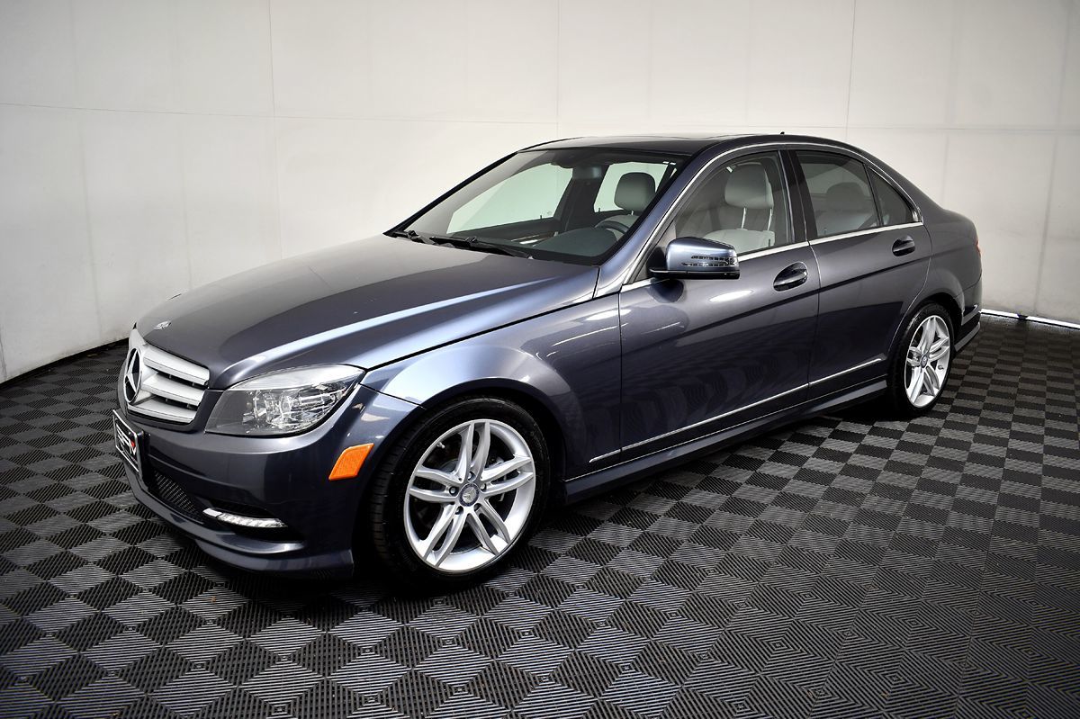 2011 Mercedes Benz C 300 Sport Sedan 4MATIC photo 2