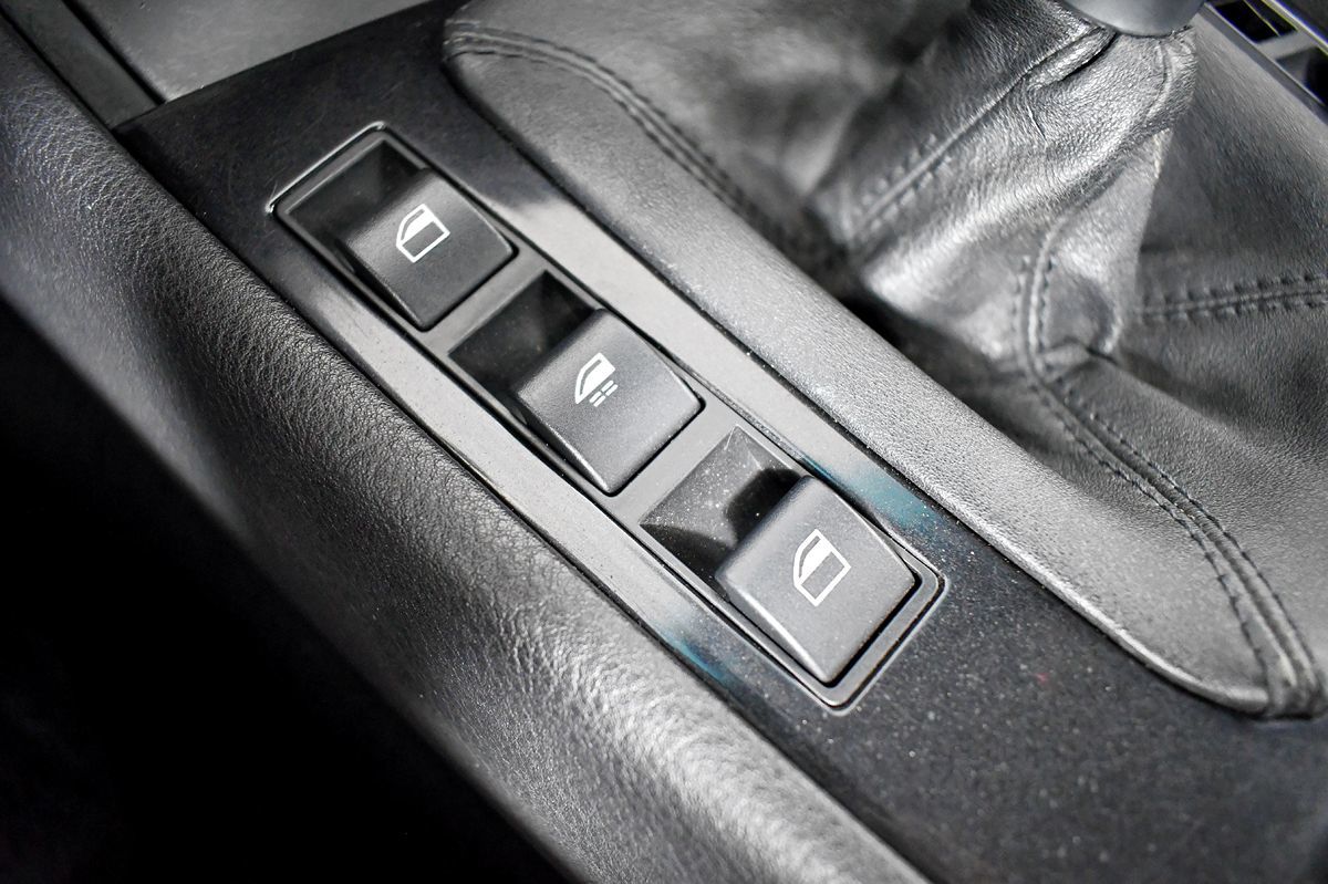 2001 BMW 3 Series Base - Photo 45