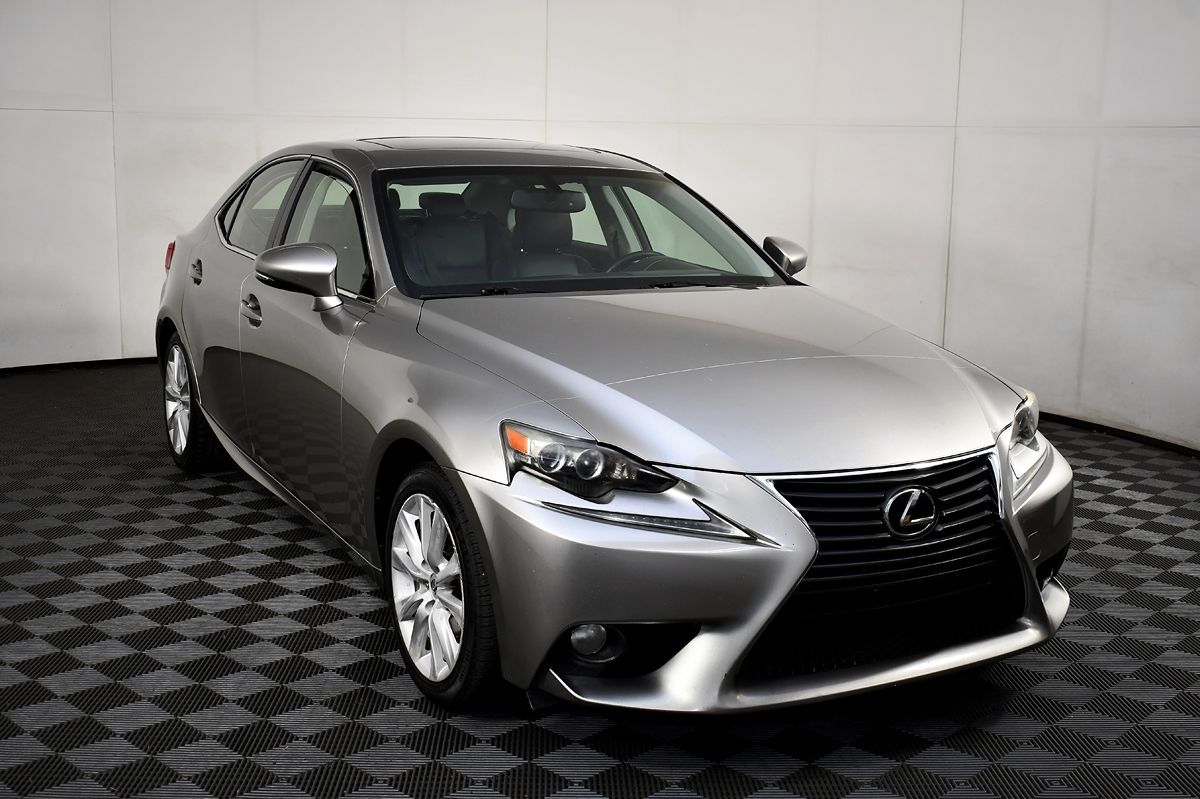 2014 Lexus IS 250 photo 3