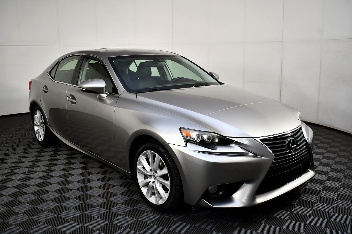 2014 Lexus IS 250 photo 4