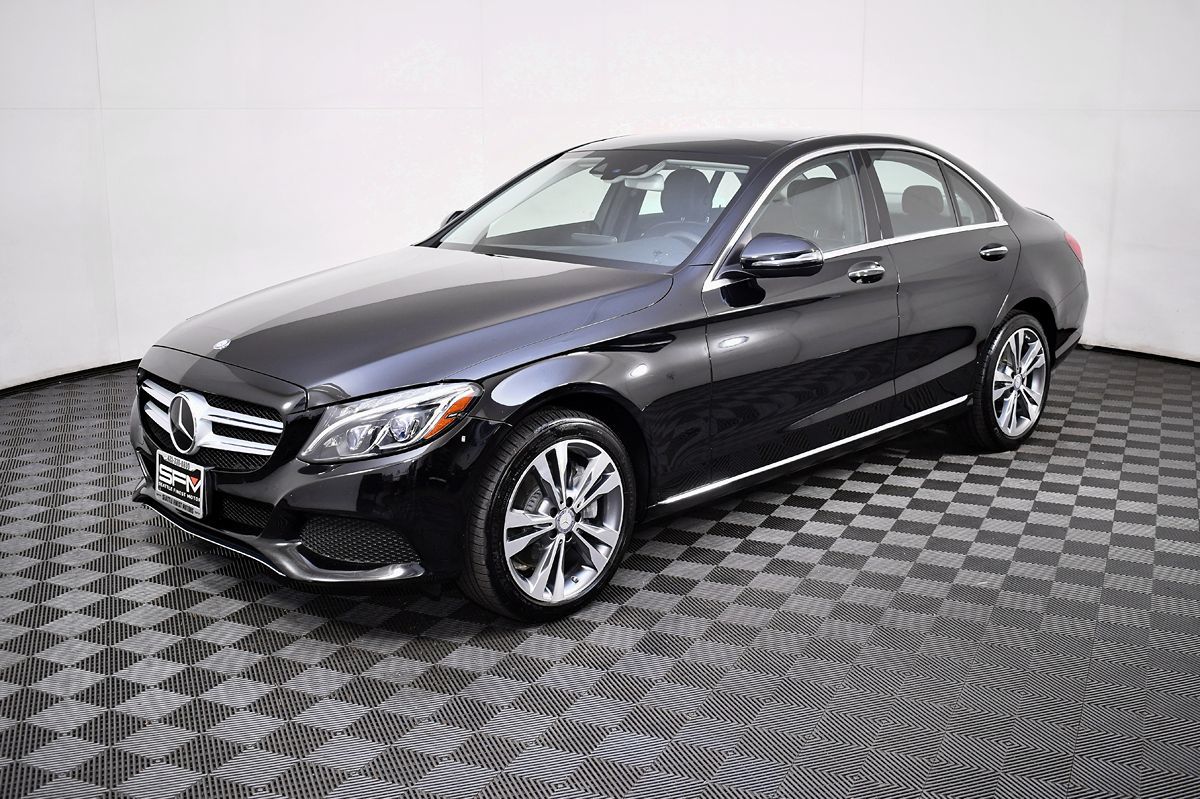 2016 Mercedes Benz C 300 4MATIC Sedan photo 2