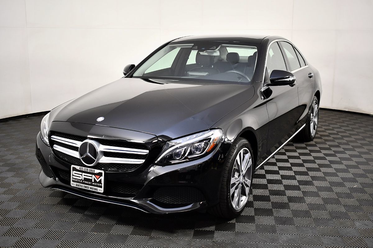 2016 Mercedes Benz C 300 4MATIC Sedan photo 3