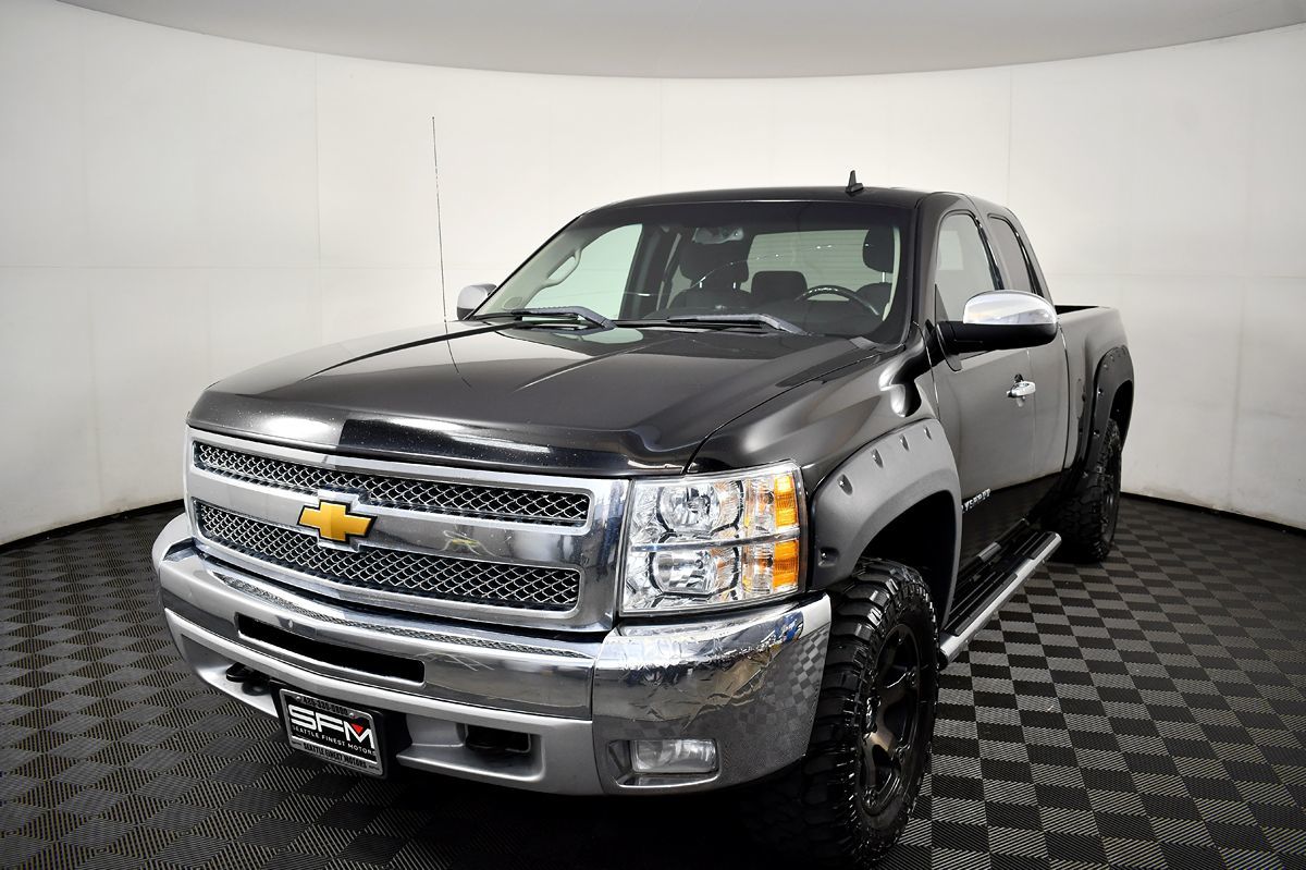 2013 Chevrolet Silverado 1500 LT photo 3