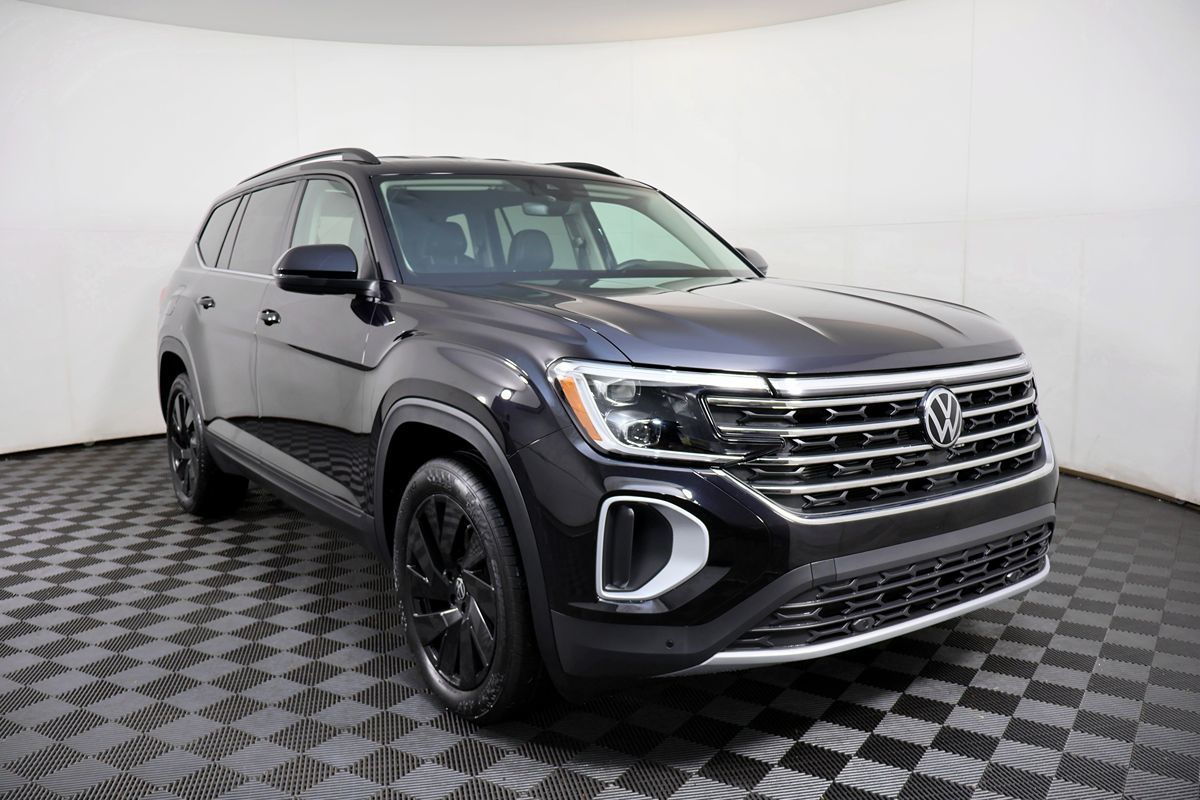 2024 Volkswagen Atlas SE Technology photo 4