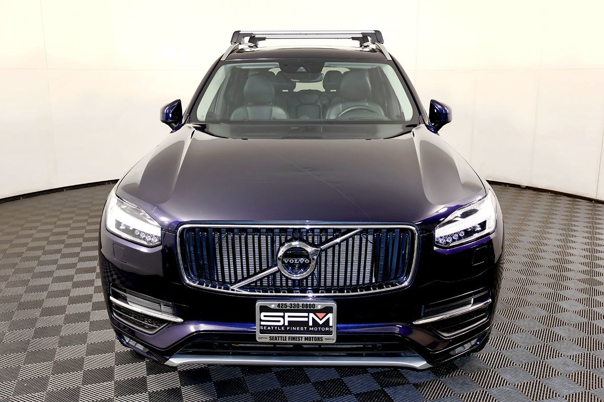 2017 Volvo XC90 Momentum photo 3