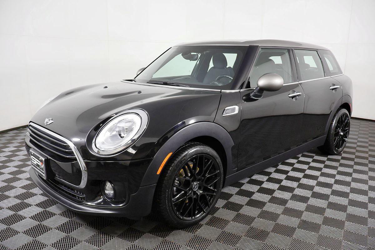 2016 Mini Clubman Base photo 2