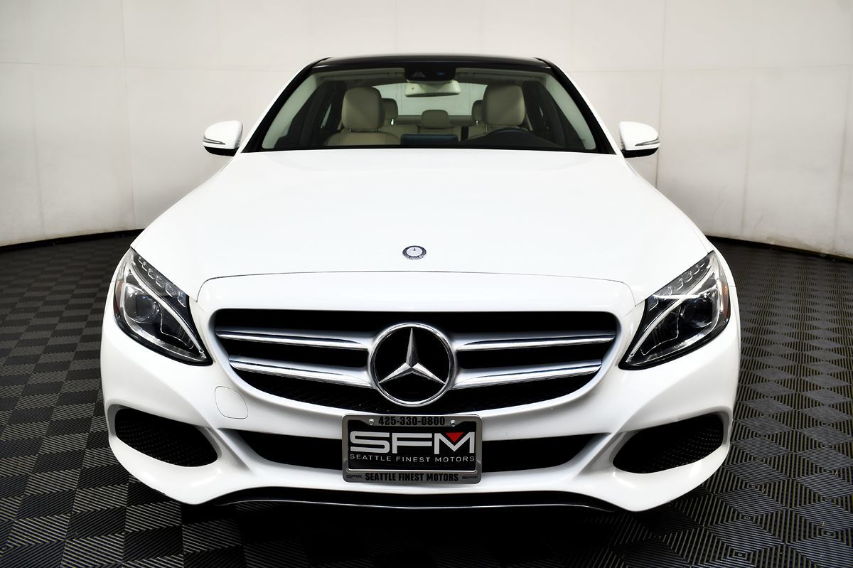 2016 Mercedes Benz C 300 4MATIC Sedan photo 4