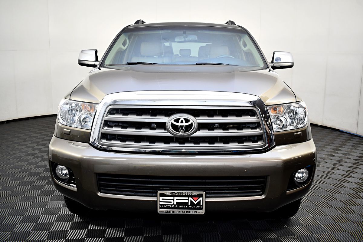 2014 Toyota Sequoia Limited photo 3