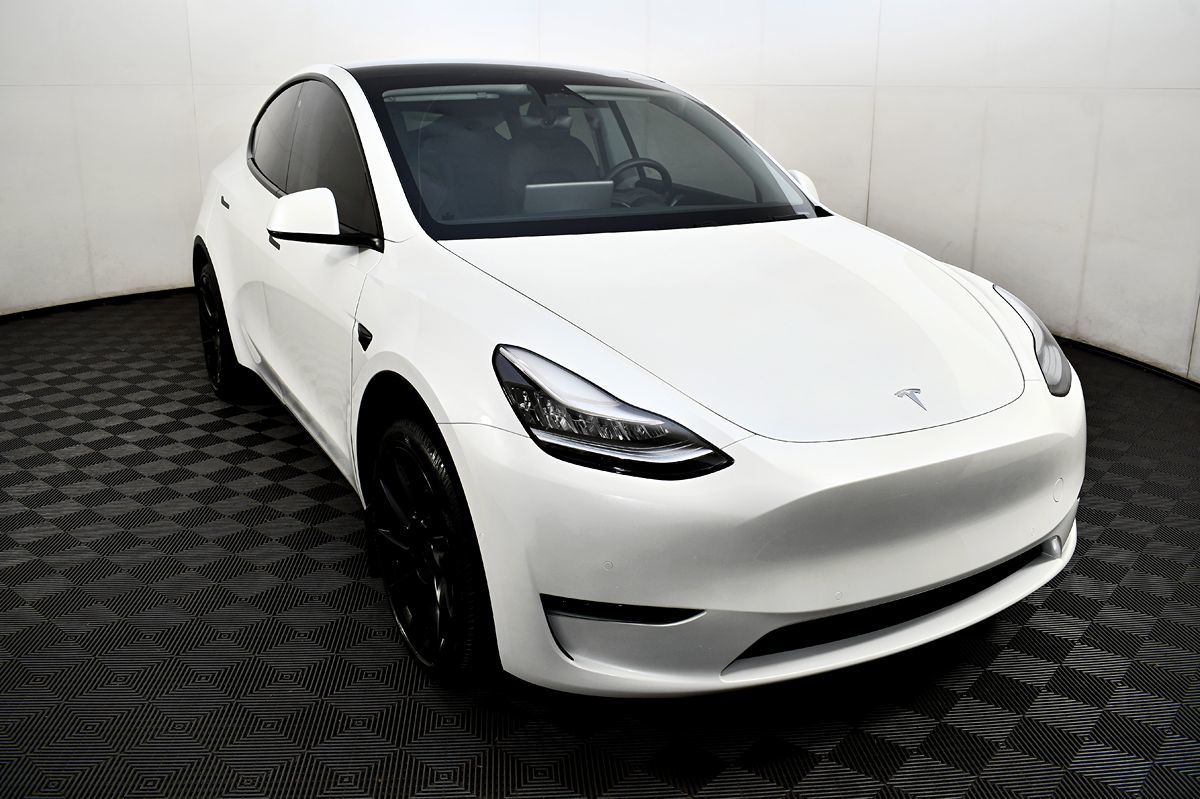 2020 Tesla Model Y Long Range photo 4