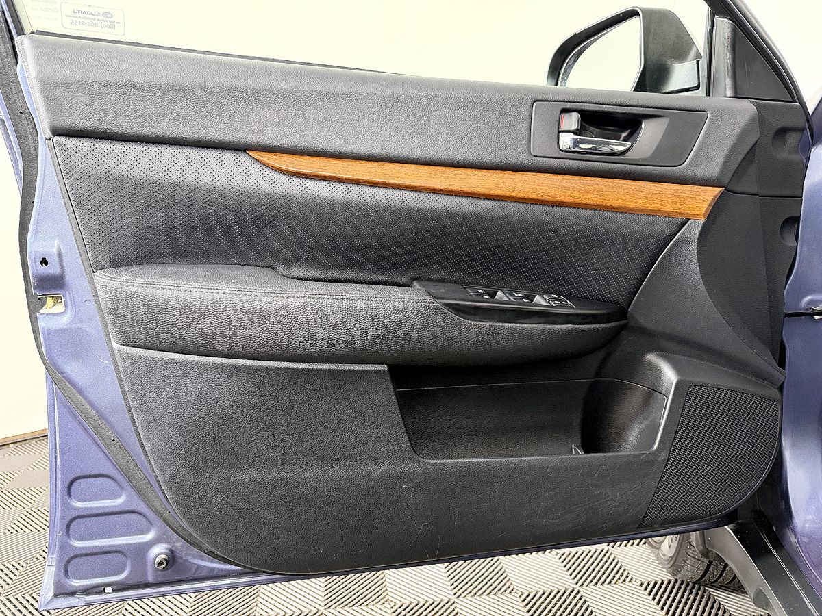 Used 2014 Subaru Outback 2.5i Limited in Lynnwood