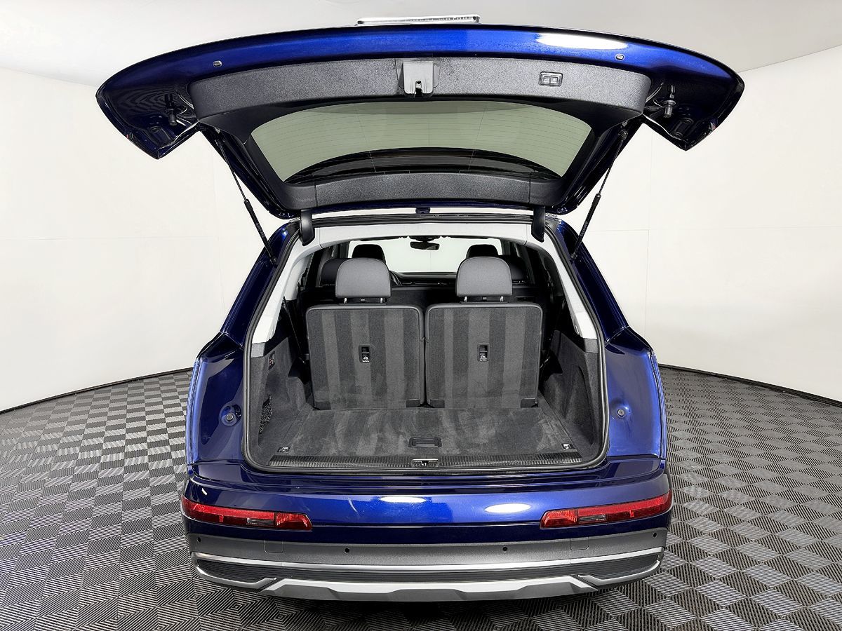 2023 Audi Q7 Premium Plus - Photo 13