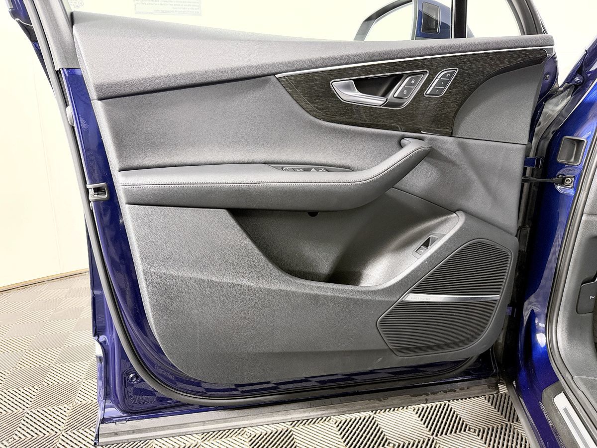 2023 Audi Q7 Premium Plus - Photo 31