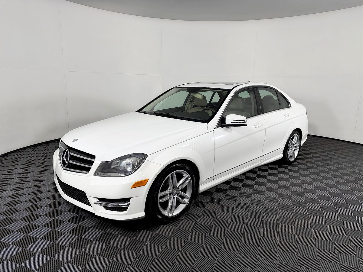 2014 Mercedes-Benz C-Class's photo