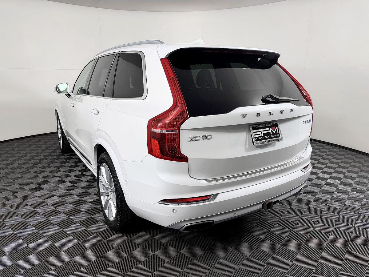 Volvo XC90 photo 15