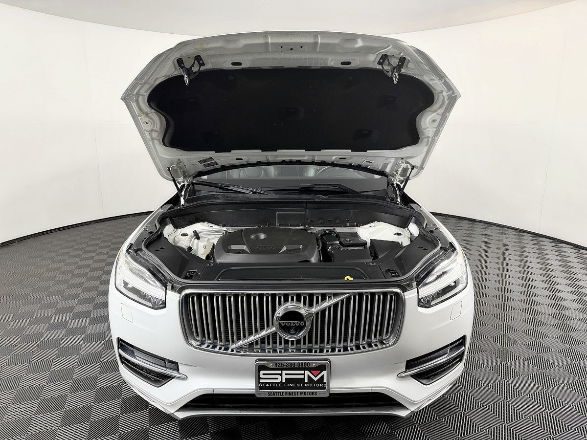 Volvo XC90 photo 19
