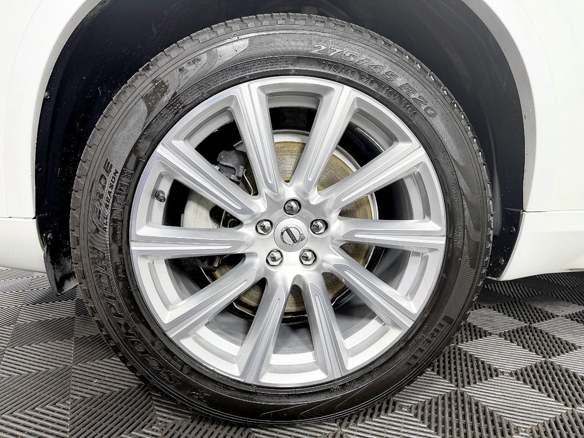 Volvo XC90 photo 21