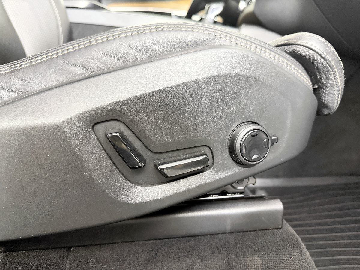 Volvo XC90 photo 51