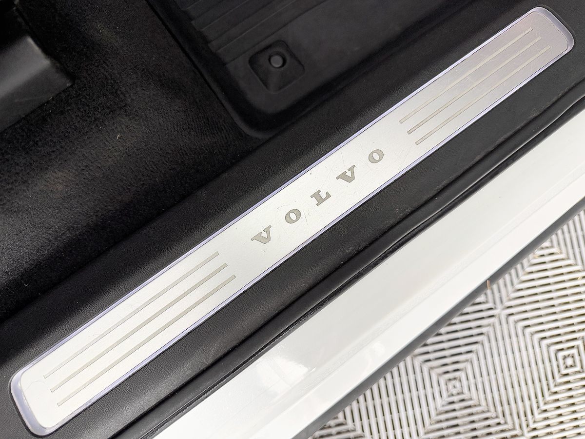 Volvo XC90 photo 52