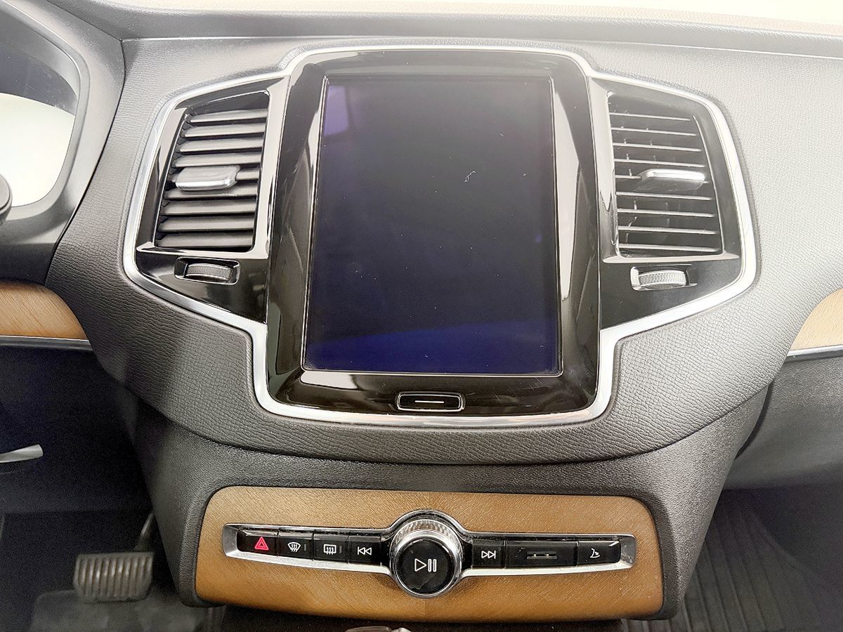 Volvo XC90 photo 60