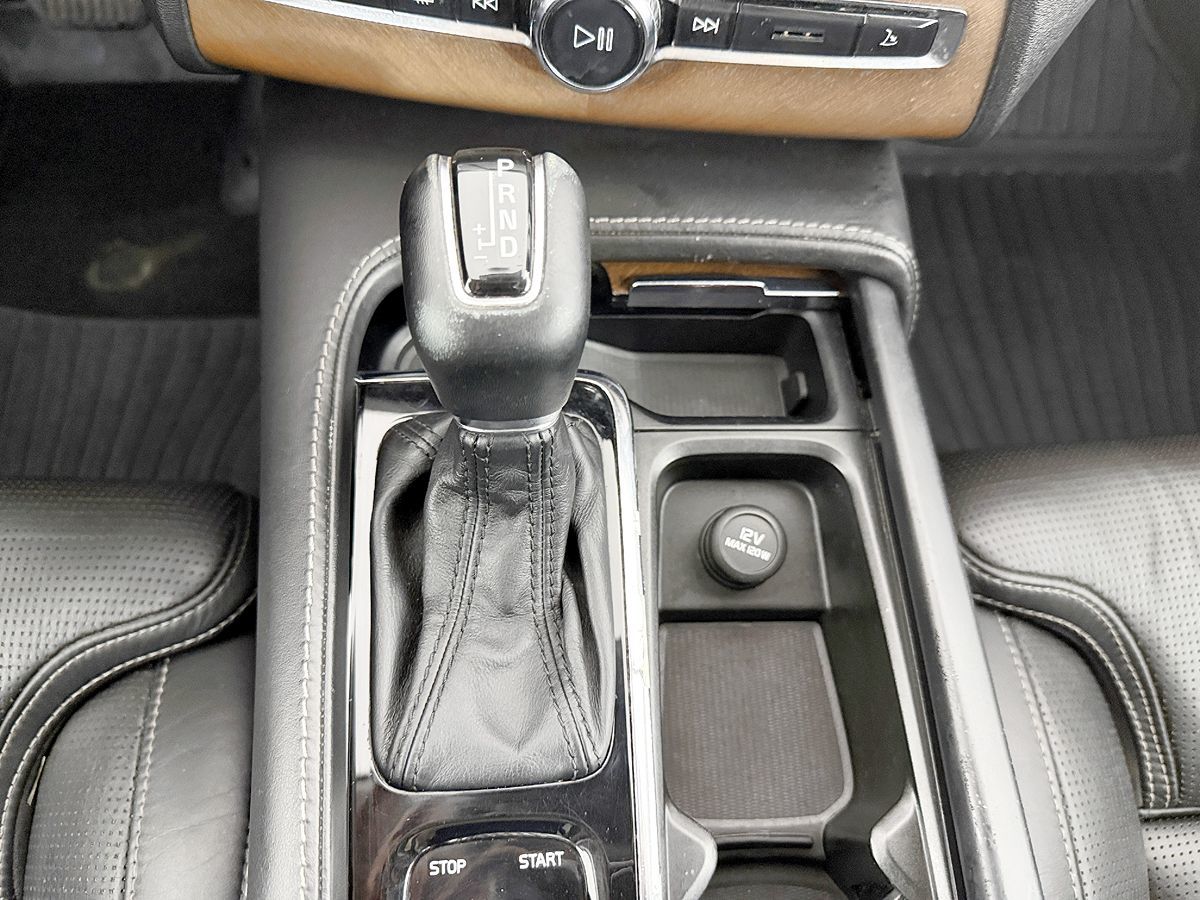 Volvo XC90 photo 62