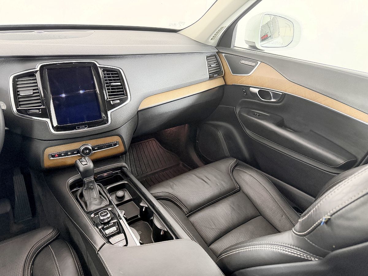 Volvo XC90 photo 63