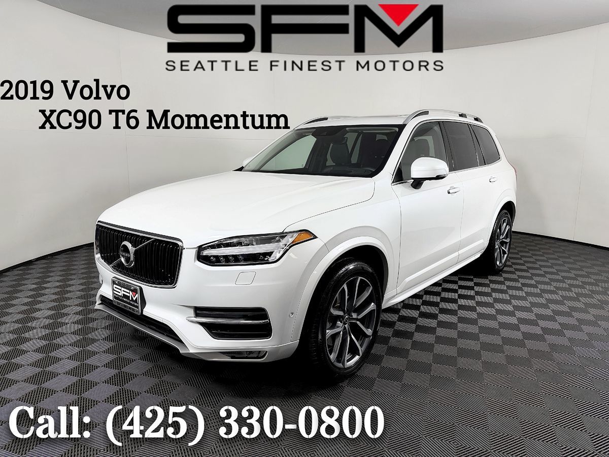 2019 Volvo XC90 T6 Momentum AWD's photo