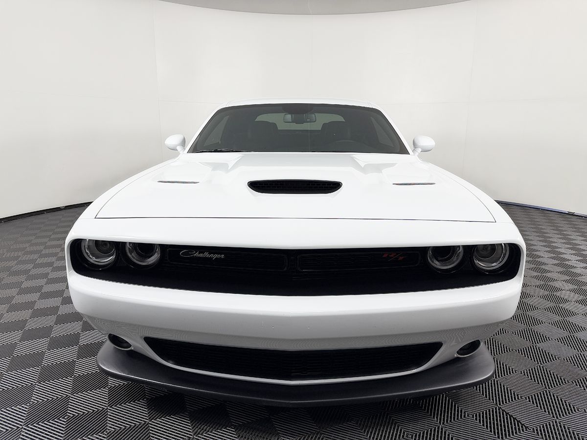 Dodge Challenger photo 5