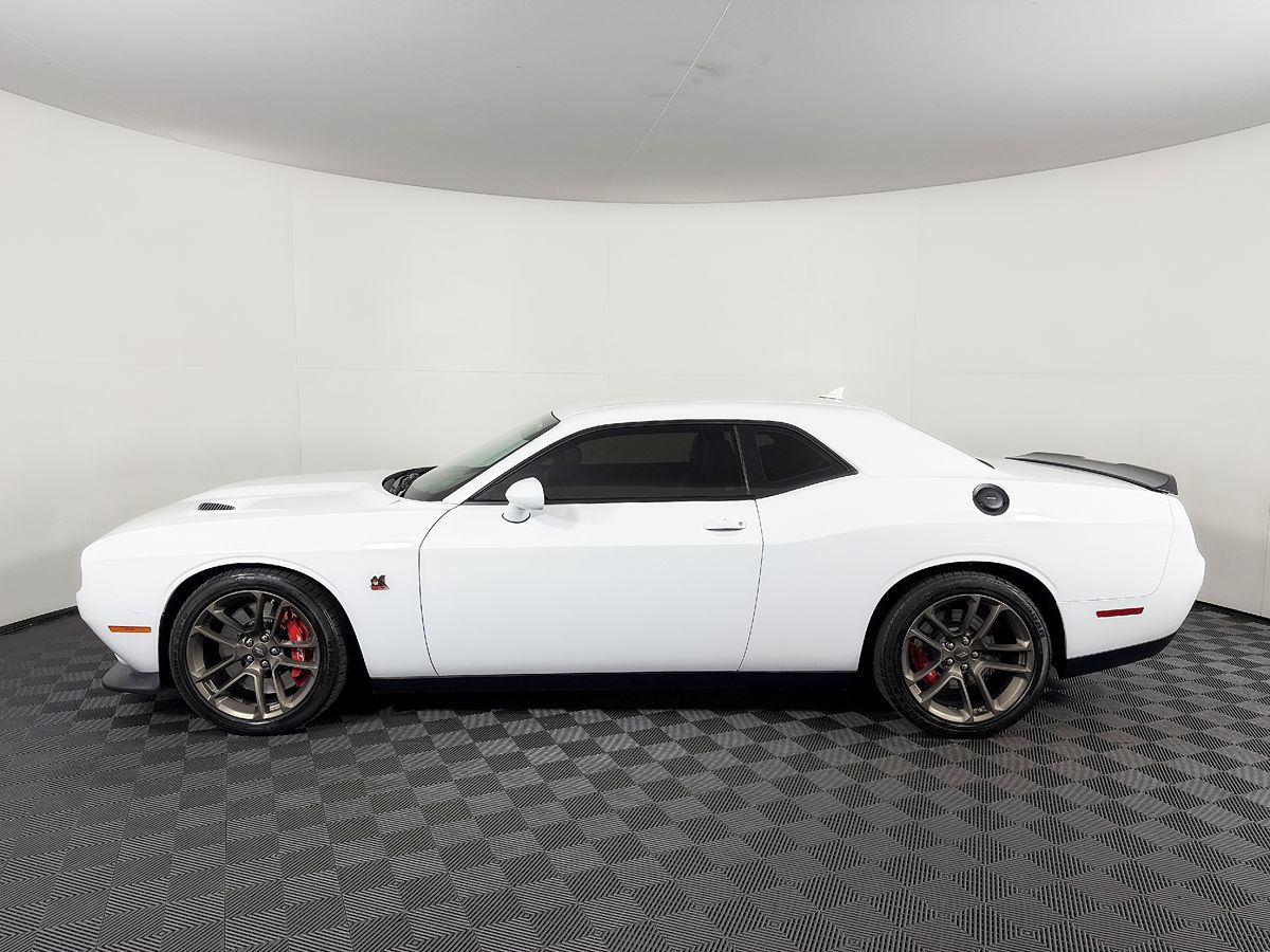 Dodge Challenger photo 20