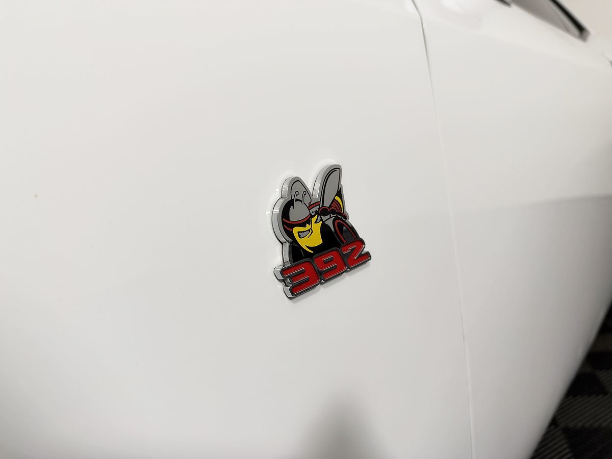 Dodge Challenger photo 30