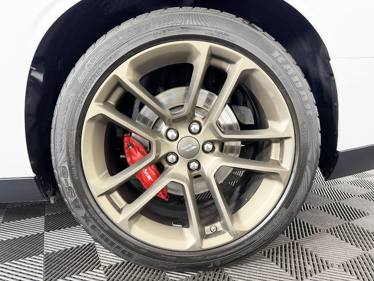 Dodge Challenger photo 31