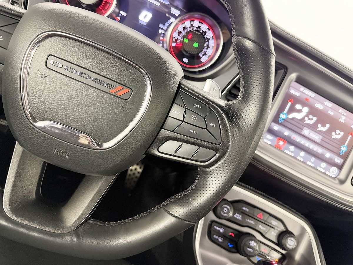 Dodge Challenger photo 56