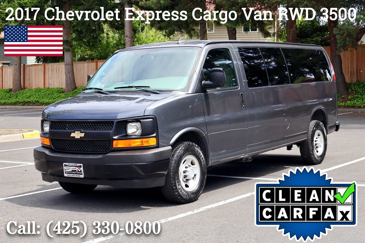 2017 Chevrolet Express 3500 Extended Work Van's photo