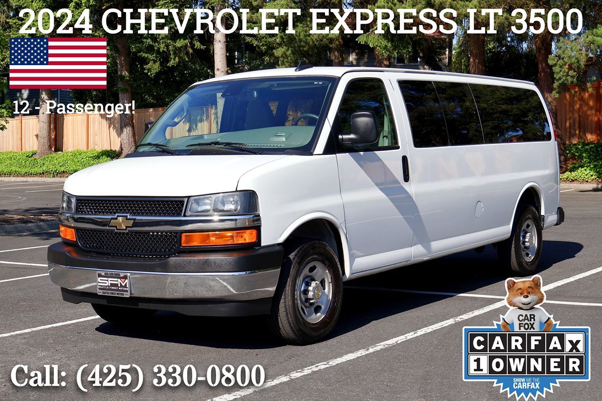 2024 Chevrolet Express 3500 LT Extended's photo