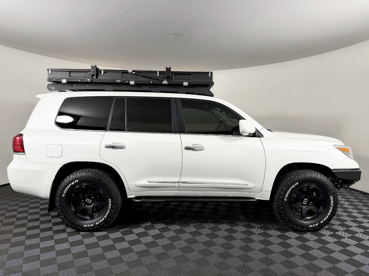 Lexus LX photo 8
