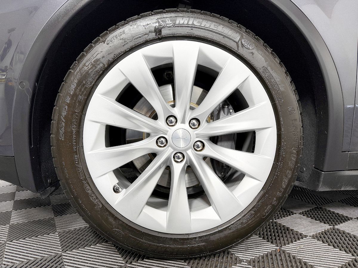 Used 2018 Tesla Model X 75D in Lynnwood