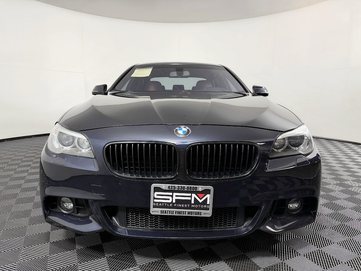 BMW 5 Series photo 4